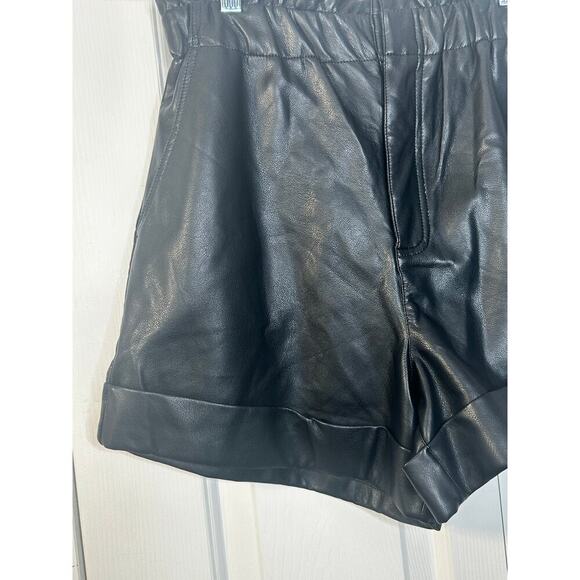 Black Tape Faux Leather high waist Black shorts Size Small - Picture 5 of 8